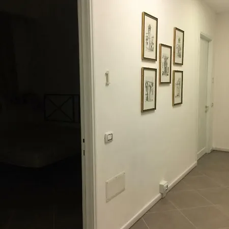 Piazza Dante Bed & Breakfast 3*