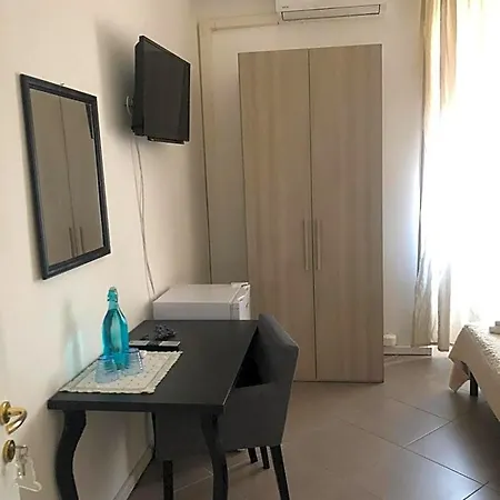 Piazza Dante Bed & Breakfast