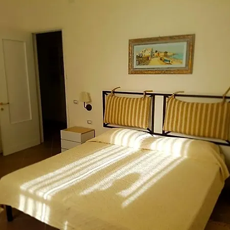Piazza Dante Bed & Breakfast 3*