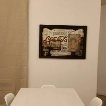 Piazza Dante Couette-café Nuoro (Sardinia)