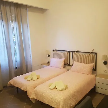 Bed & Breakfast Piazza Dante 3*